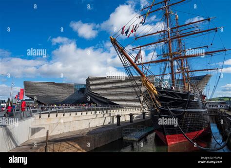 Exterior of the new V&A Museum and RRS Discovery ship at Discovery ...