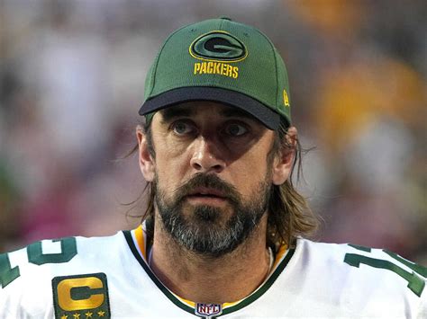 NFL fines quarterback Aaron Rodgers, Packers over coronavirus protocols ...