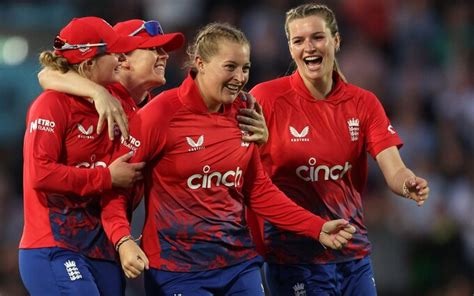 England keep Ashes hopes alive with T20 win over Australia