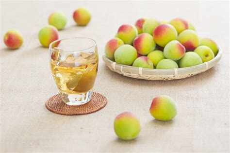 The Difference between Umeshu and Plum Wine - CHOYA Umeshu USA