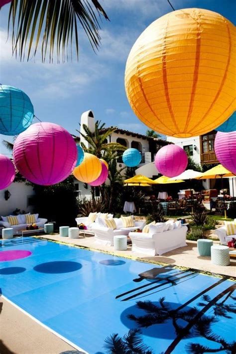 Cool pool party decor ideas