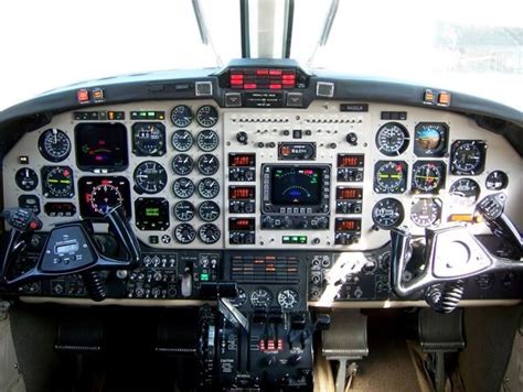 Hawker Beechcraft King Air 350 Performance Specs