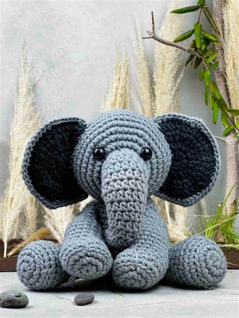 Elsie the Amigurumi Crochet Elephant Pattern (Free!)