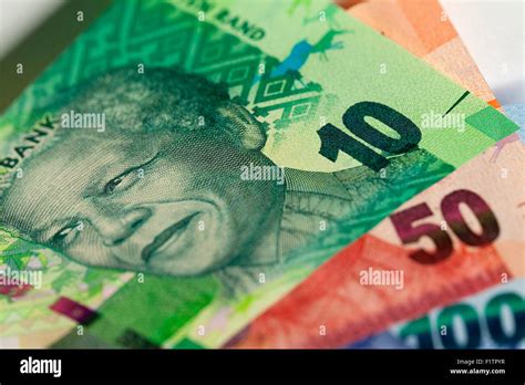 The portrait of Nelson Mandela on South African bank notes Stock Photo ...