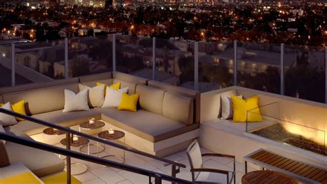 Los Angeles Hotels with Balconies: Top 12 Best Picks - Travelistia