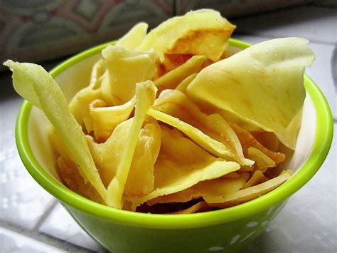 CEE - CEE ("si-seyhh"): Durian chips | Durian, Food, Chips