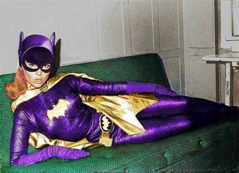 Pin by Richard rice on Batgirl pictures | Batgirl, Yvonne craig ...