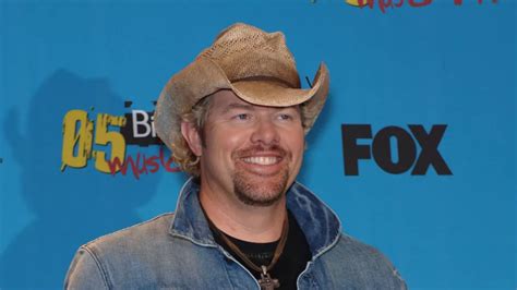 Toby Keith to play two Las Vegas concerts amid cancer battle | 101.3 KFDI