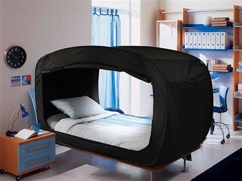 Privacy Pop's Bed Tent Helps You Sleep Soundly When You're Anxious