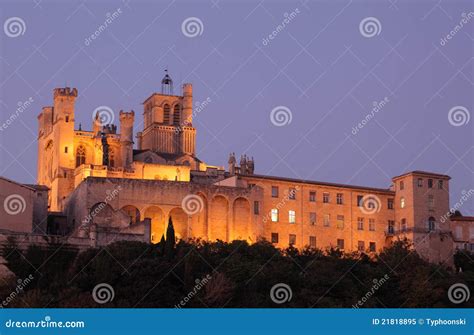 Beziers Cathedral at night stock image. Image of vieux - 21818895