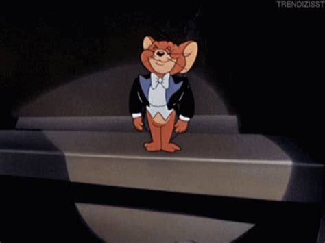 Tom And Jerry Bowing GIF | GIFDB.com