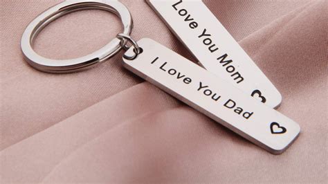 Key Chains With I Love You Mom I Love You Dad Words HD Mom Dad ...