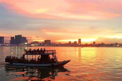 Top Phnom Penh Boat Tour in Phnom Penh City in 2020 | Travel news in ...