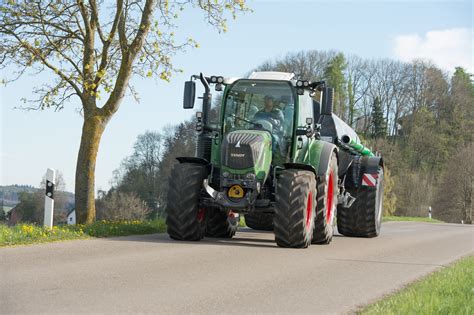 File:Fendt 300 Vario 2015.jpg - Wikimedia Commons