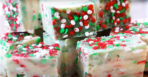 4-Ingredient Christmas Fudge Recipe