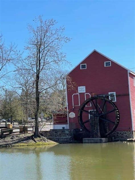 Historic Smithville Village Green NJ Shops - Daily Life Travels