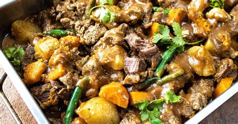 Slow cooker beef curry with vegetables recipe | Australia's Best Recipes