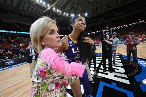 Video: Kim Mulkey Ejected From Blowout On Sunday - The Spun