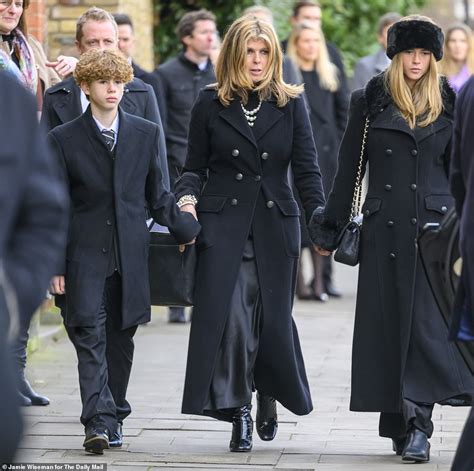 Inside Derek Draper's funeral: Friends reveal Kate Garraway 'wore her ...