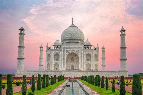 Taj Mahal, Agra: Interesting facts, stories and circumstances