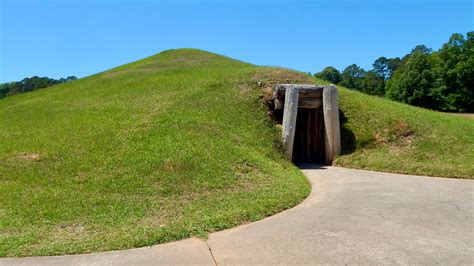 Earth Lodge (U.S. National Park Service)