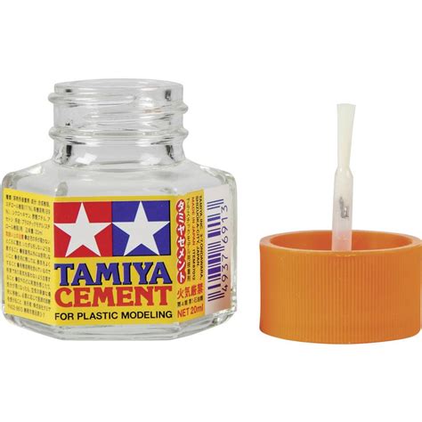 Tamiya 87012 Plastic Model Cement Glue 20ml | eBay