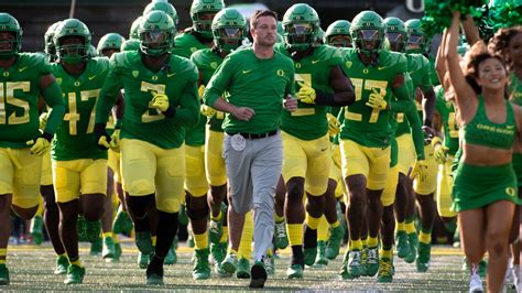 Oregon Ducks vs Colorado Buffaloes: Can Deion Sanders do it again ...