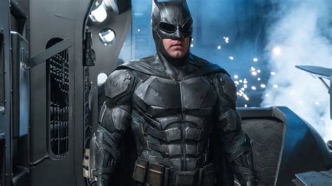 THE FLASH Set Photos and Videos Feature Ben Affleck's Batman in a New ...