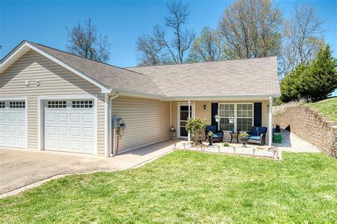 105 Carmack Dr, Bristol, VA 24201 | Zillow