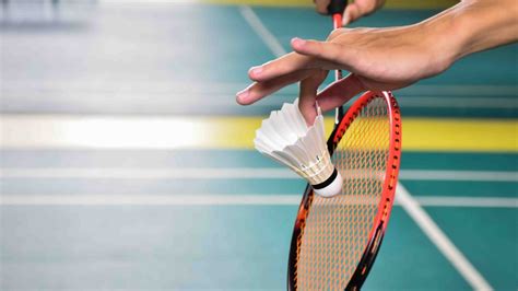 7 Badminton Serving Drills: To Improve your Serve - Strings and Paddles