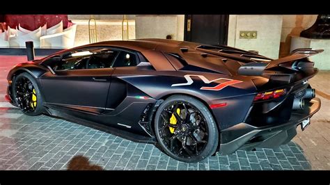 Descubrir 101+ imagen lamborghini aventador svj black - Abzlocal.mx