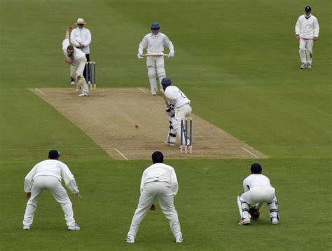 What is Cricket? (with pictures)