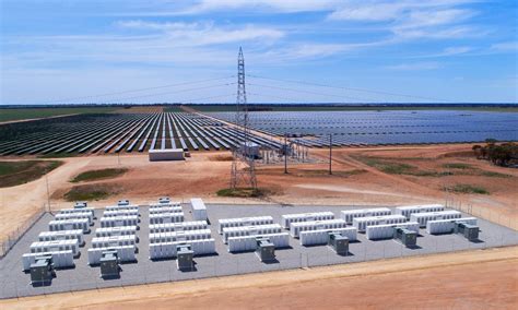 Australia’s largest integrated battery with a solar farm powers up in ...