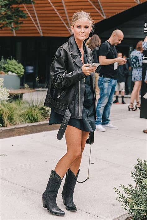 Chic Ways To Wear The Cowboy Boots Trend - Be Daze Live | Black cowboy ...