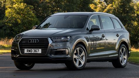 Audi Q7 e-tron quattro review: hybrid SUV tested Reviews 2024 | Top Gear