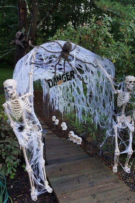 Diy halloween decoration ideas can shocking your next door 42 ...