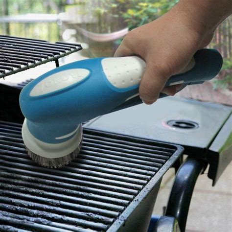 Metal brush capable to clean stubborn dirt or oil on BBQ grill ...