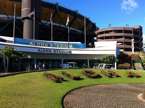 Aloha Stadium: History, Capacity, Events & Significance