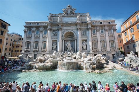 Why Did Trevi Fountain Turns Red? | Benvenuto Limos