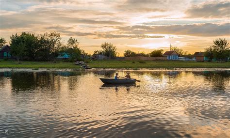 In the delta of the Volga River, Russia | Lindas paisagens, Paisagens