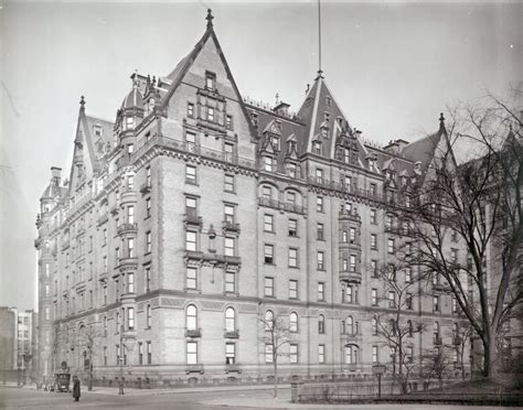 New York City's Dakota: Pictures of the Building's History | TIME