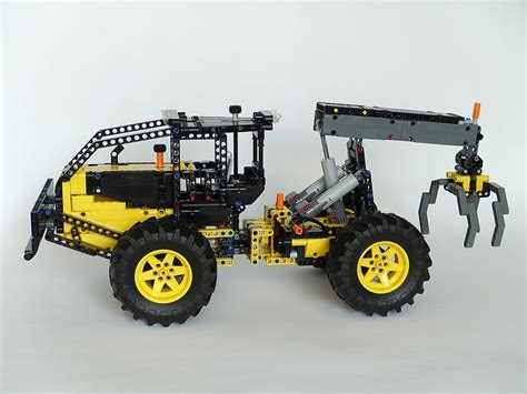 LEGO MOC 42081: Wheel Skidder by Tomik | Rebrickable - Build with LEGO