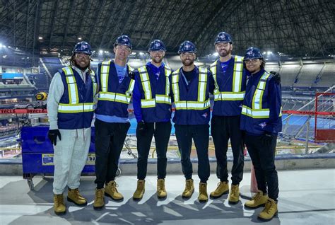 The new alternate Jays jerseys for 2023 are 🔥🔥 : r/Torontobluejays