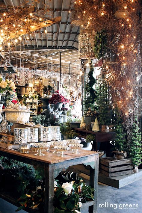 55 Escaparates De Tiendas De Decoracion De Navidad 2020 Check more at ...