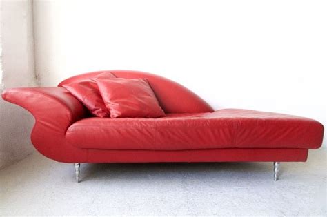 Red Leather Chaise Lounge Chair - Odditieszone