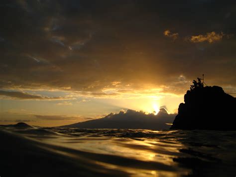 Black Rock at sunset, Kaanapali, Hawaii | Kaanapali, Sunset, Favorite ...