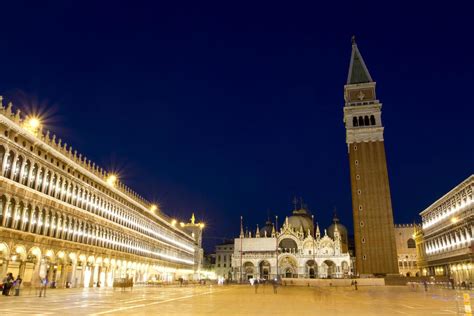 Piazza San Marco, Venice, Italy, night view 3407616 Stock Photo at Vecteezy