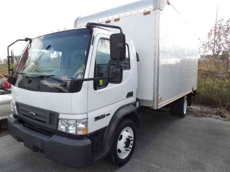 Ford LCF (2006) : Sleeper Semi Trucks