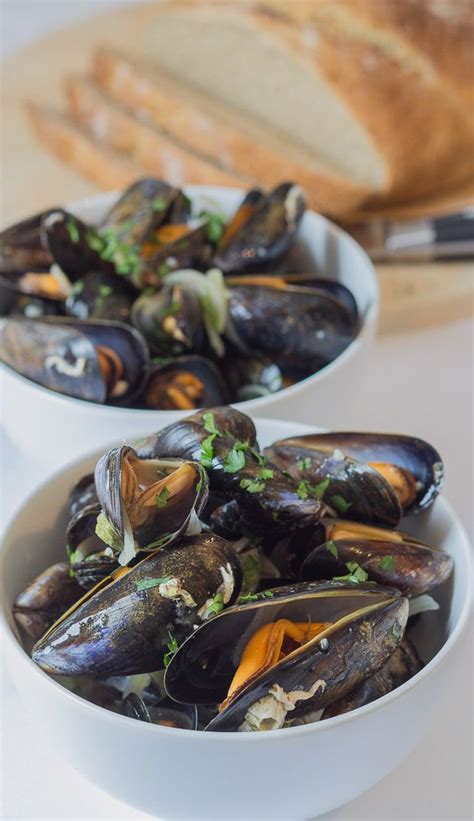 Moules Marinieres - Neils Healthy Meals | Rezept | Fisch braten ...