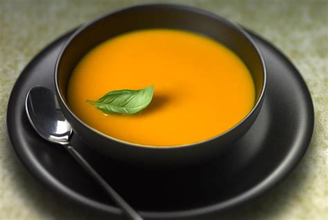 6 Low-Fat, Low-Calorie Soups